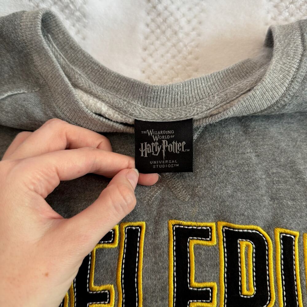 harry potter hufflepuff double stitch crewneck size Small - Picture 4 of 7